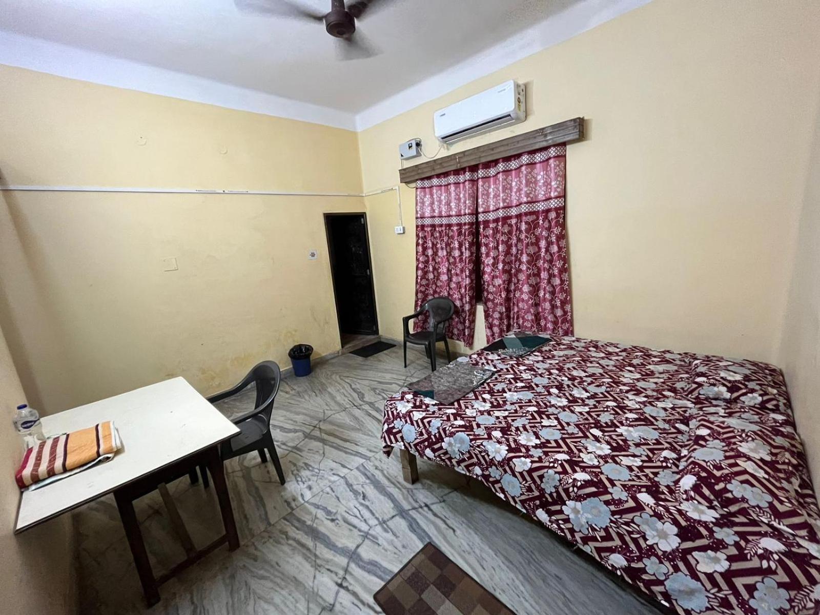 Vishwa Deva Homestay Benares Buitenkant foto